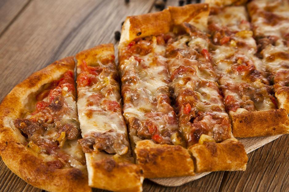Kuşbaşılı Yumurtalı Pide